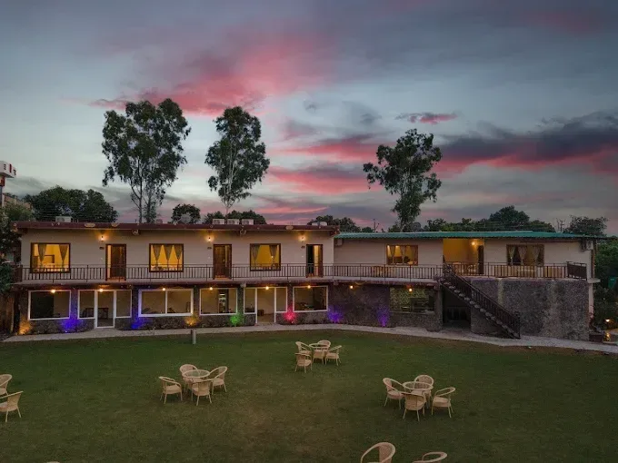 VOW RESORTS & SPA - CORBETT