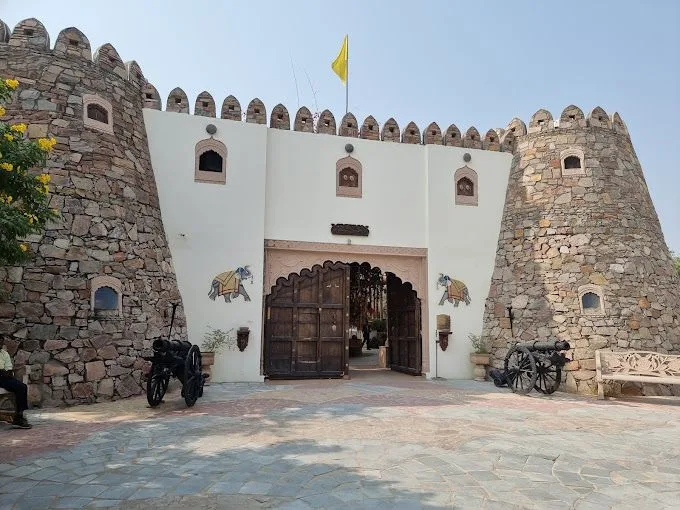 Lohagarh Fort Resort & Spa